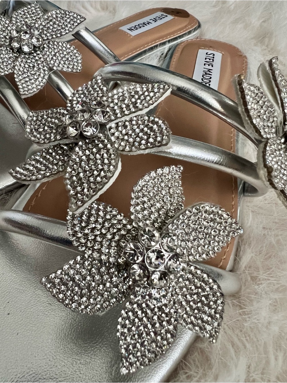 **NWOT** Steve Madden LUKA Silver Crystal Rhinestone Floral Slides Sandals - Picture 5 of 7